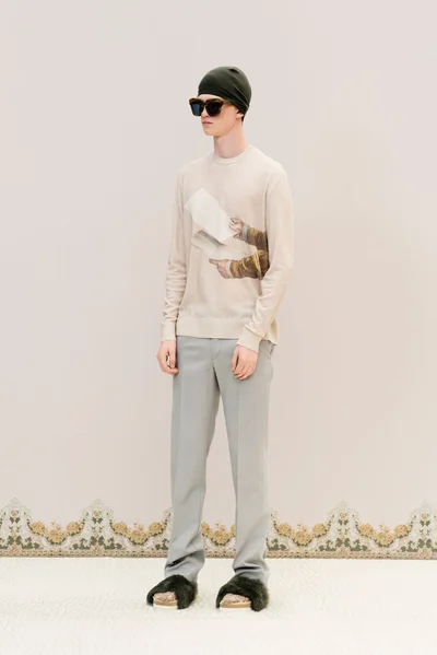 Look 32